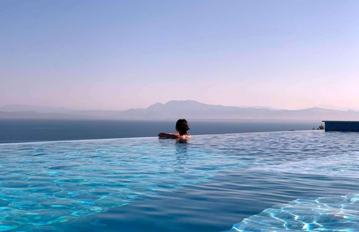 Duplex Seaview Condo Dıraç Dış mekan fotoğraf