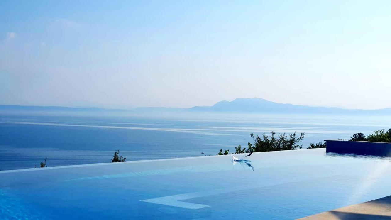 Duplex Seaview Condo Dıraç Dış mekan fotoğraf