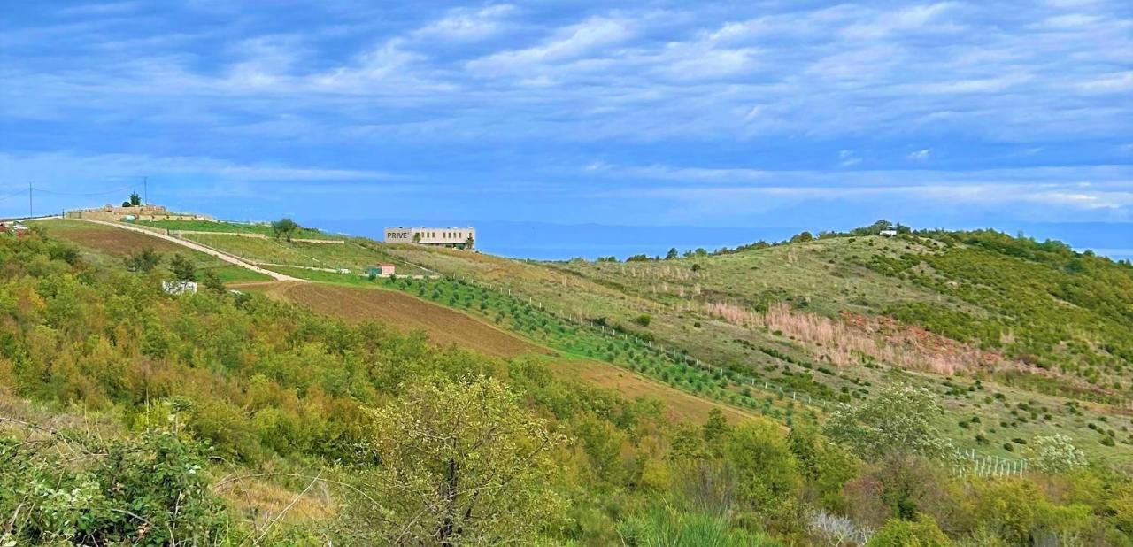 Duplex Seaview Condo Dıraç Dış mekan fotoğraf