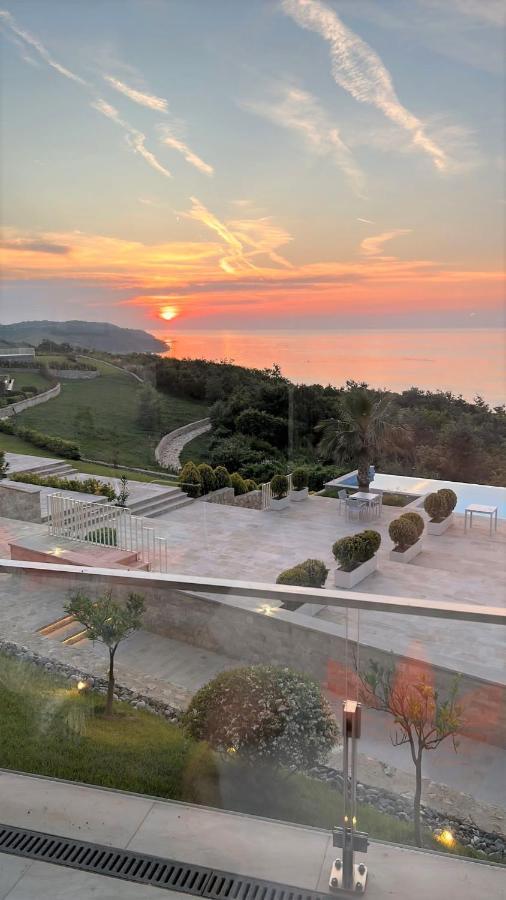 Duplex Seaview Condo Dıraç Dış mekan fotoğraf